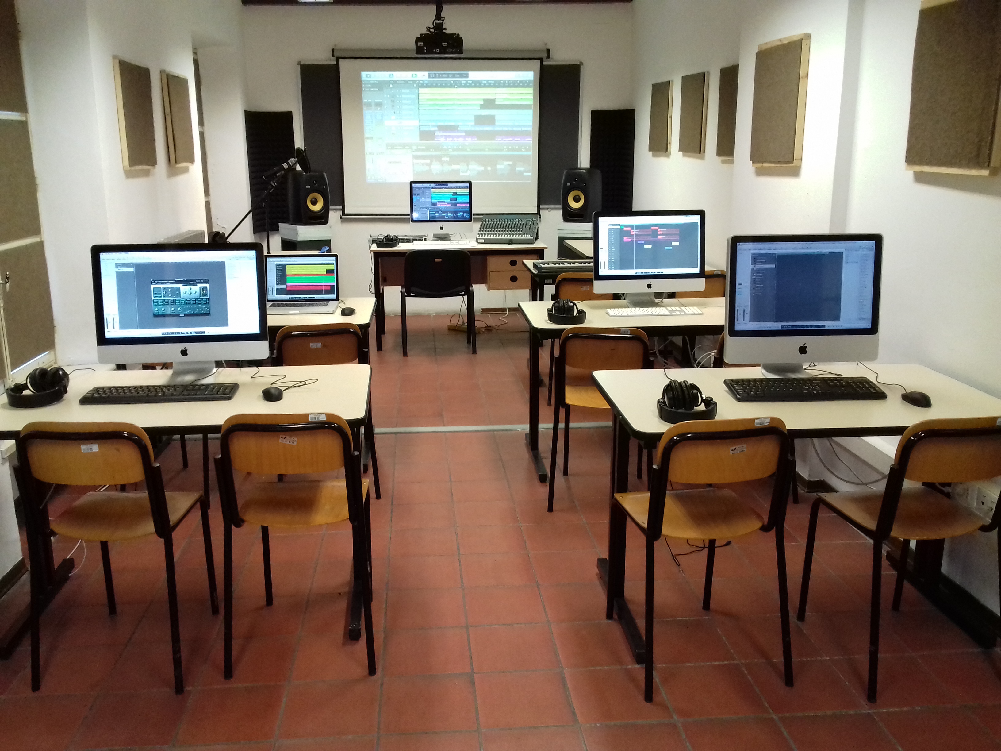 TECNICHE DI MIXAGGIO E AMPLIFICAZIONE LIVE DEI SUONI!