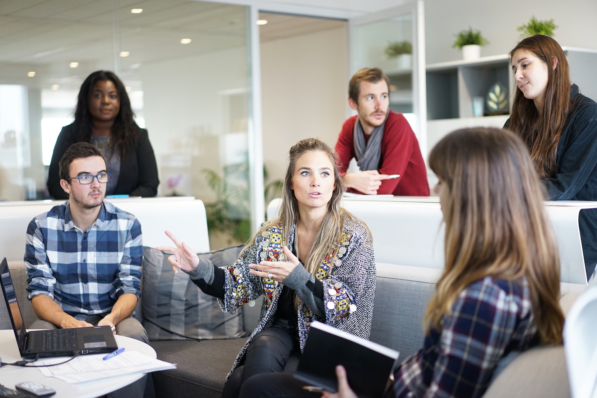 Avviare le persone nel mondo del lavoro