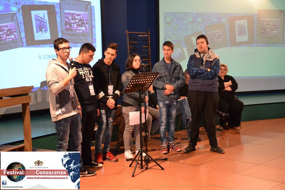 I ragazzi del For.Al sul palco del Festival delle conoscenze